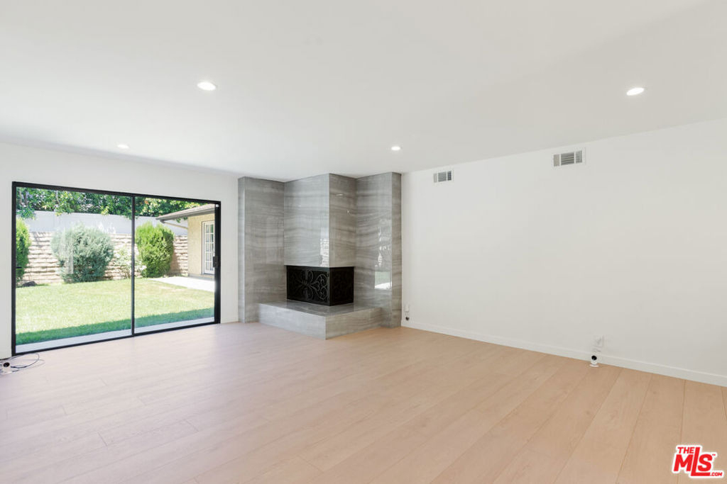 4933 Collett Avenue - Photo 17