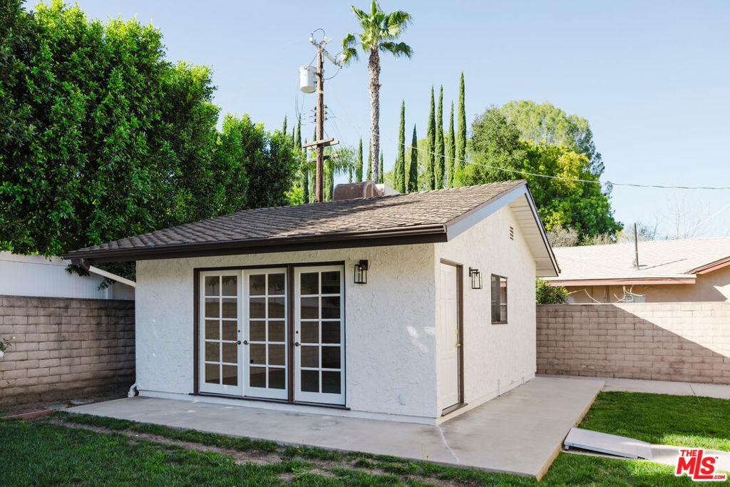 4933 Collett Avenue - Photo 45