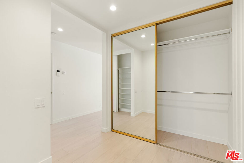 4933 Collett Avenue - Photo 38