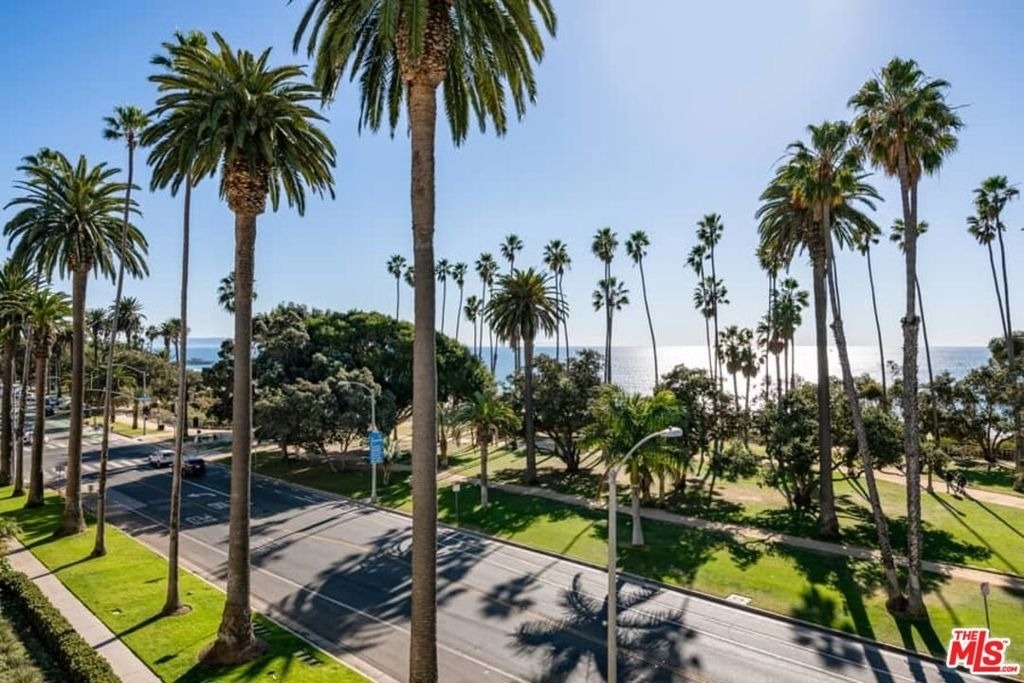 701 Ocean Avenue - Photo 6