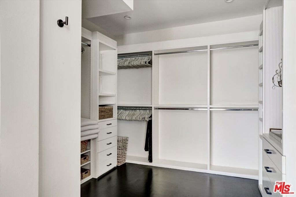 2425 Clement Avenue - Photo 12