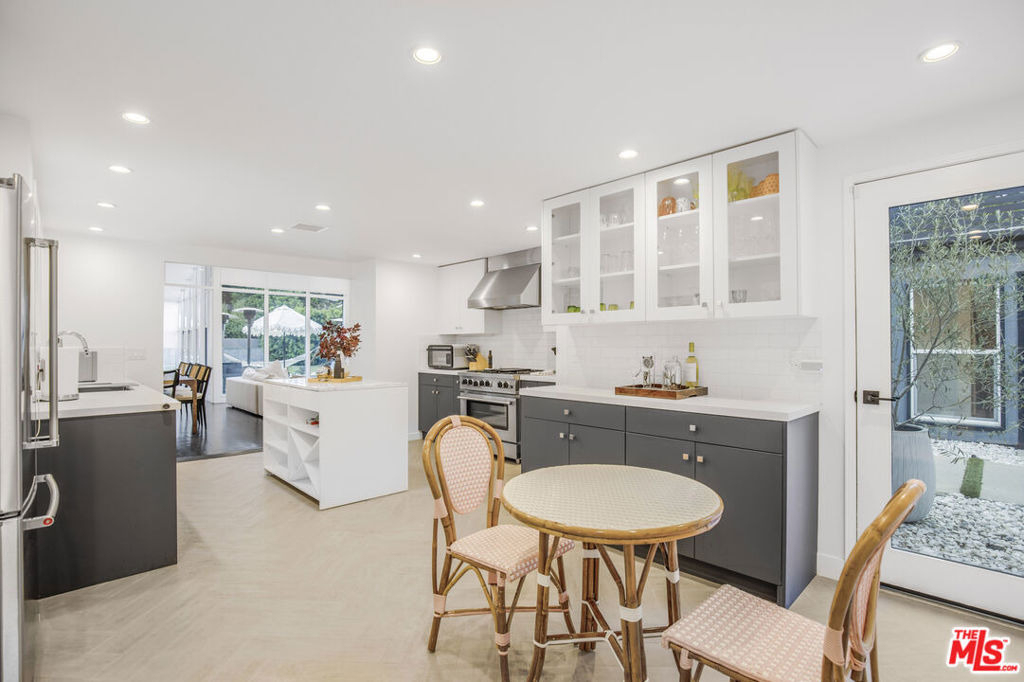 1833 Franklin Canyon Drive - Photo 9