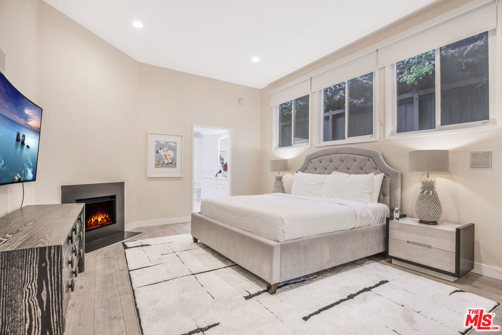 1833 Franklin Canyon Drive - Photo 11
