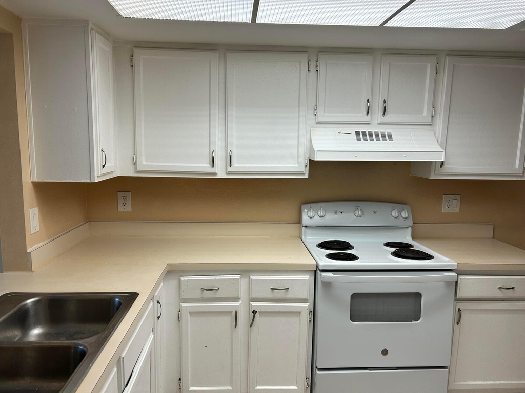 2513 S 17th Street - Photo 7