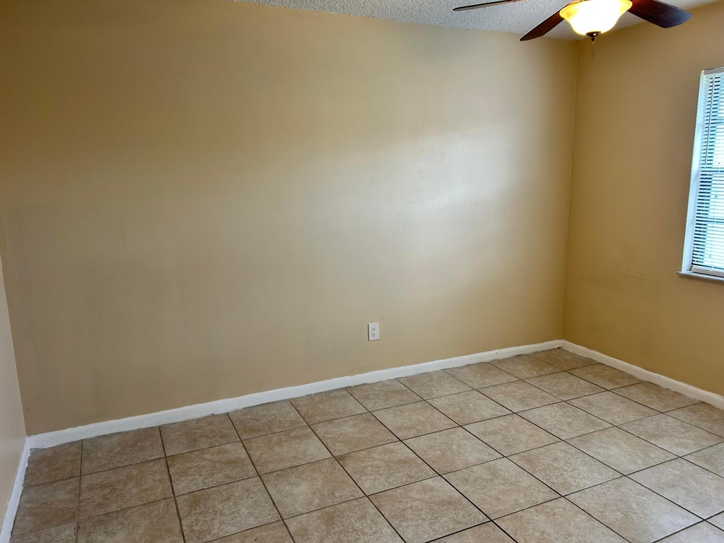 2513 S 17th Street - Photo 8