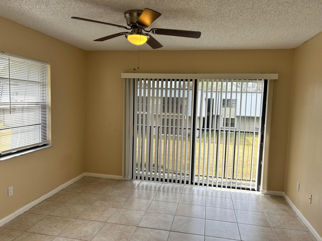 2513 S 17th Street - Photo 1