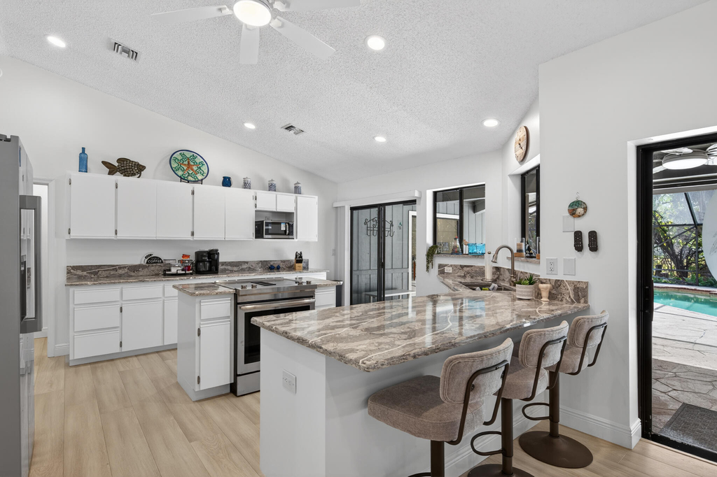 8166 N 155th Place - Photo 3
