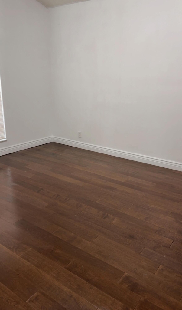 7640 Forest Green Ln - Photo 6
