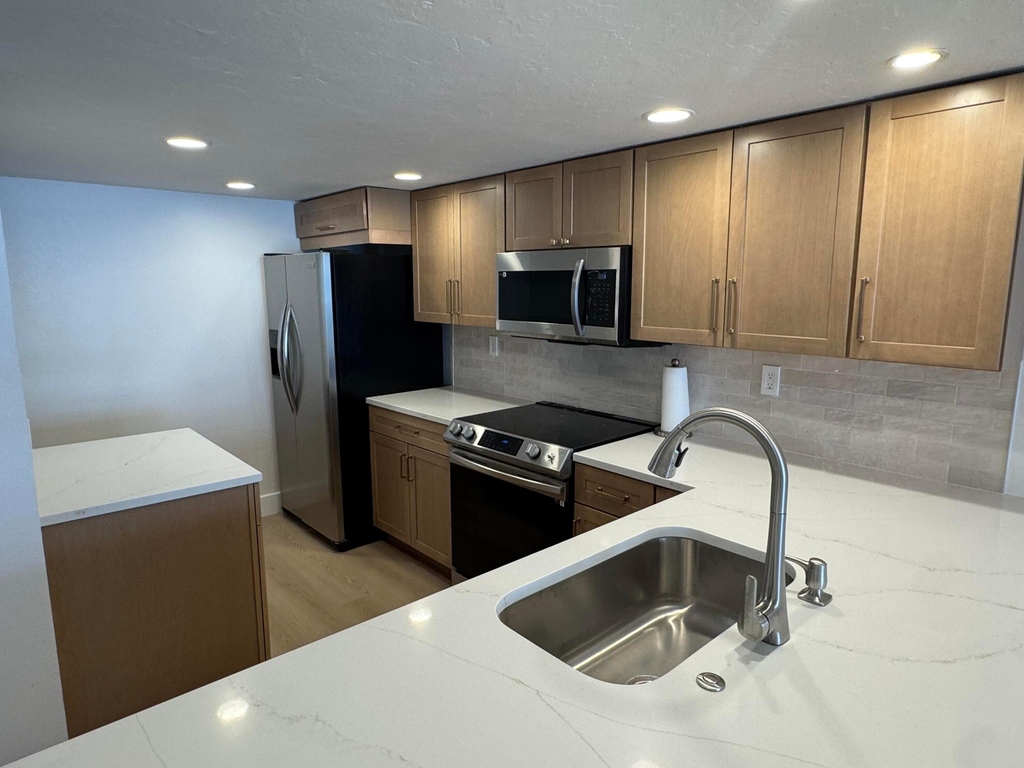 12 Royal Palm Way - Photo 4