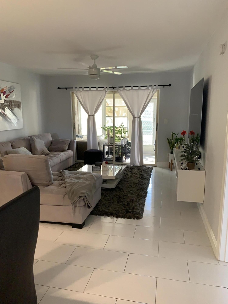 2500 Fiore Way - Photo 3