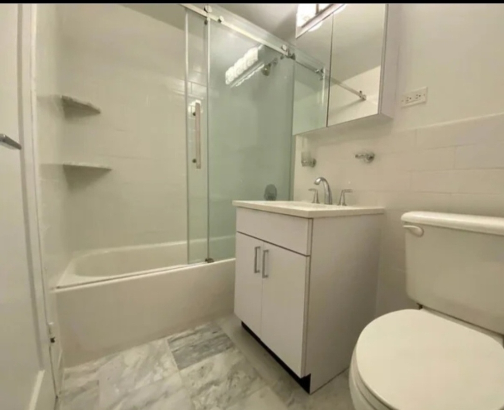 145 East 16th Street #5G - Photo 4