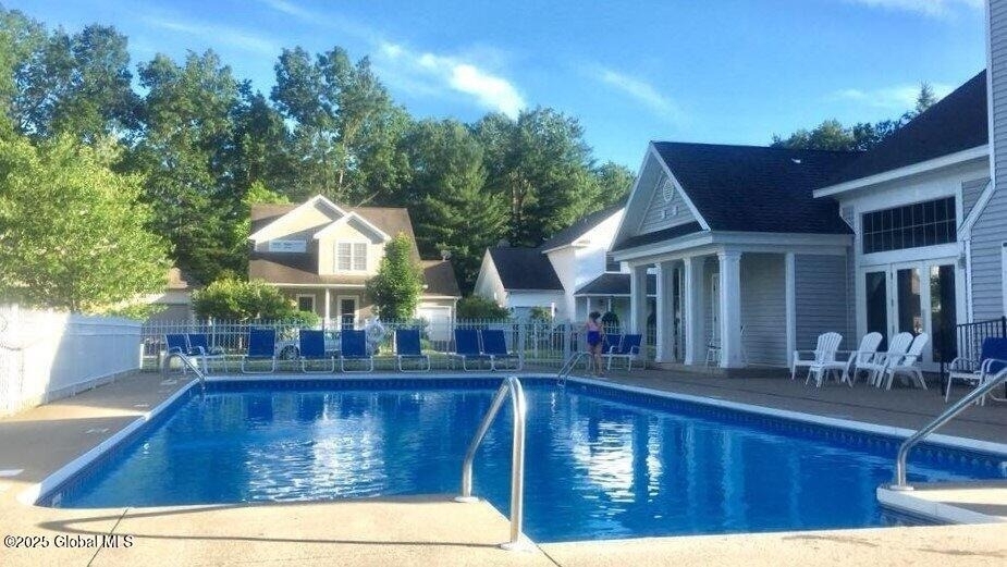 27 Horseshoe Drive - Photo 2