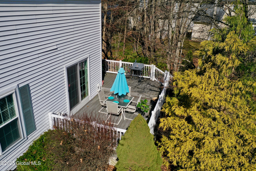 27 Horseshoe Drive - Photo 4