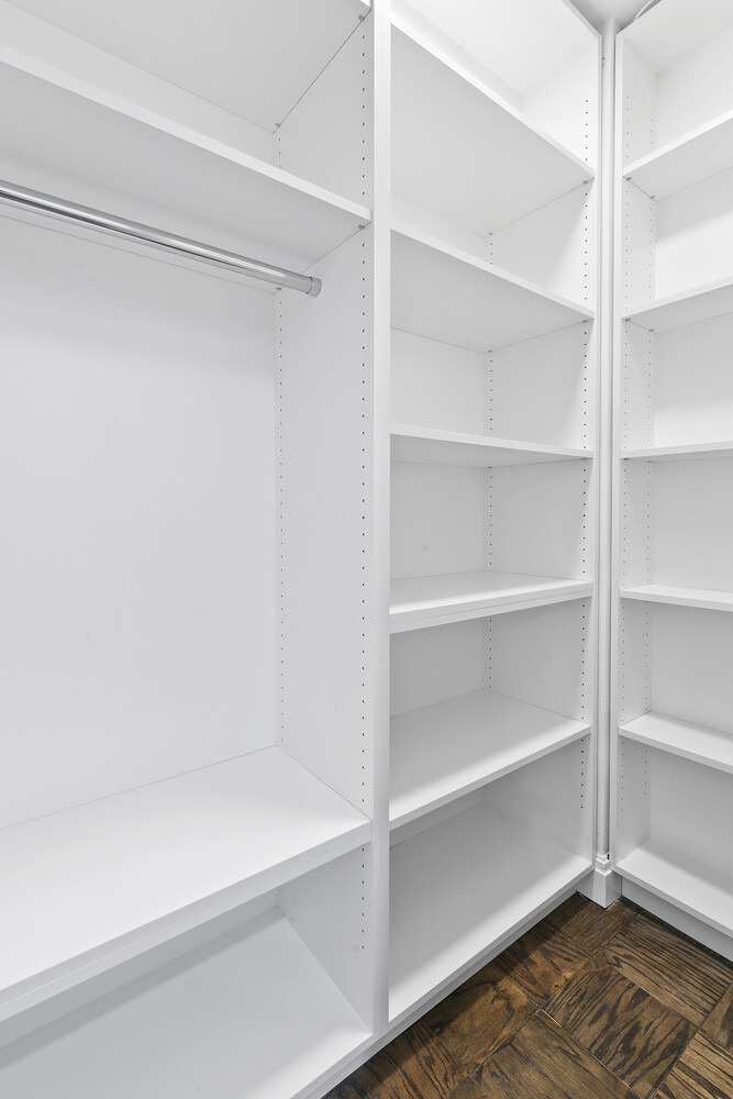 211 E 53rd Street - Photo 5