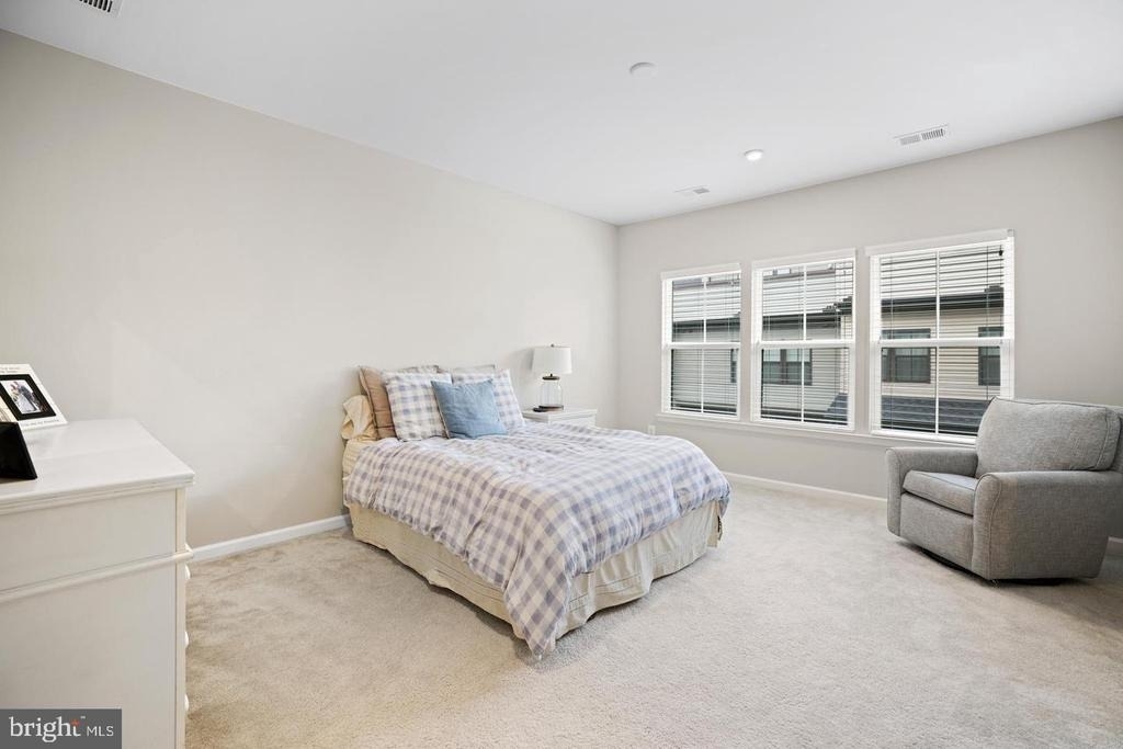 22255 Sims Terrace - Photo 18