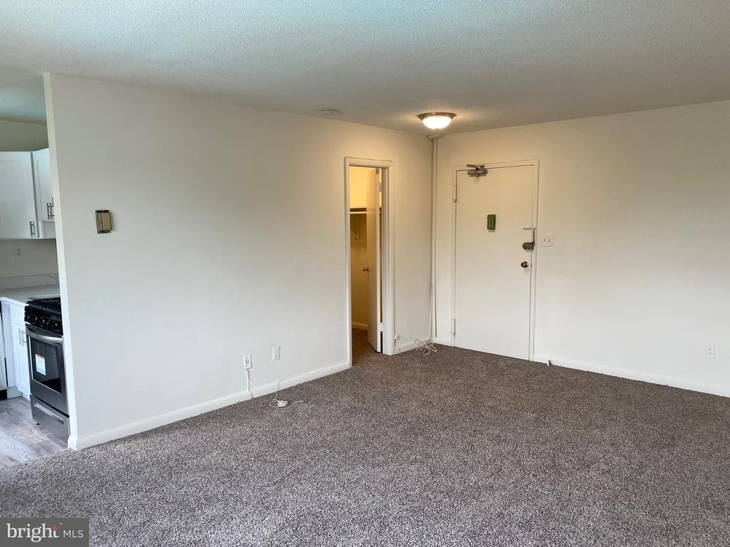 3515 Washington Boulevard N - Photo 2
