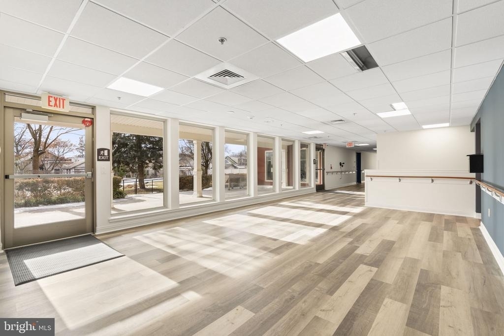 7040 Oxford Avenue - Photo 17