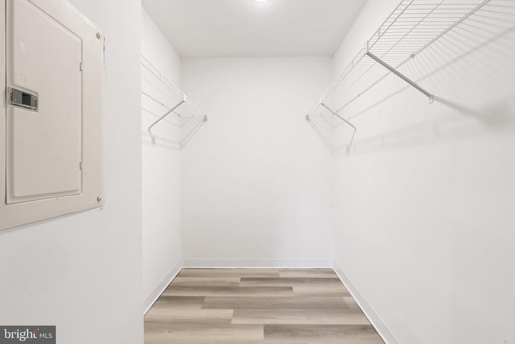 7040 Oxford Avenue - Photo 33