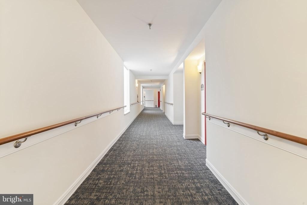 7040 Oxford Avenue - Photo 17