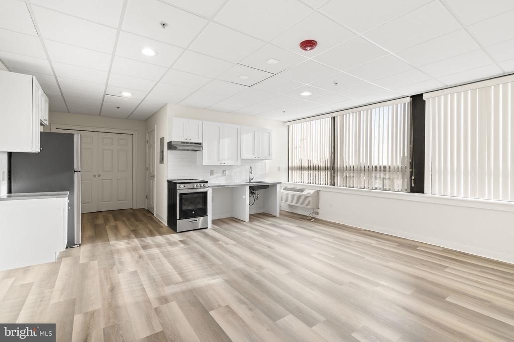 7040 Oxford Avenue - Photo 44