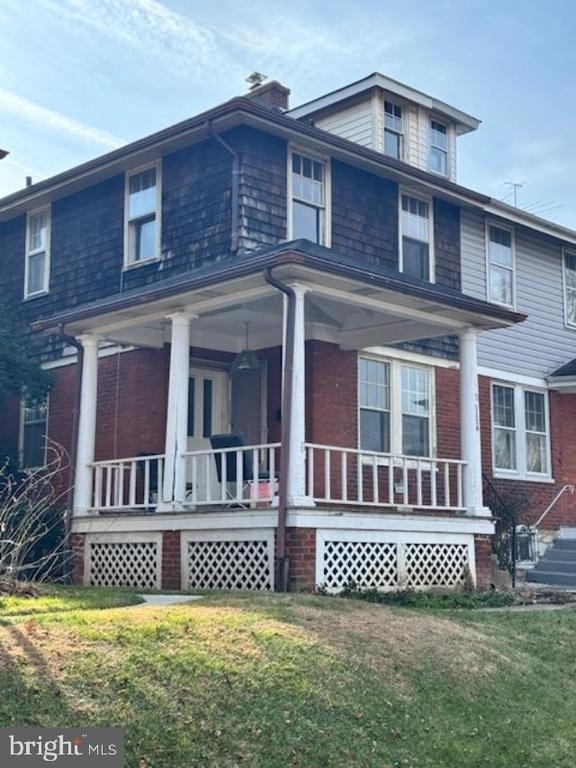 1136 Stirling Street - Photo 1