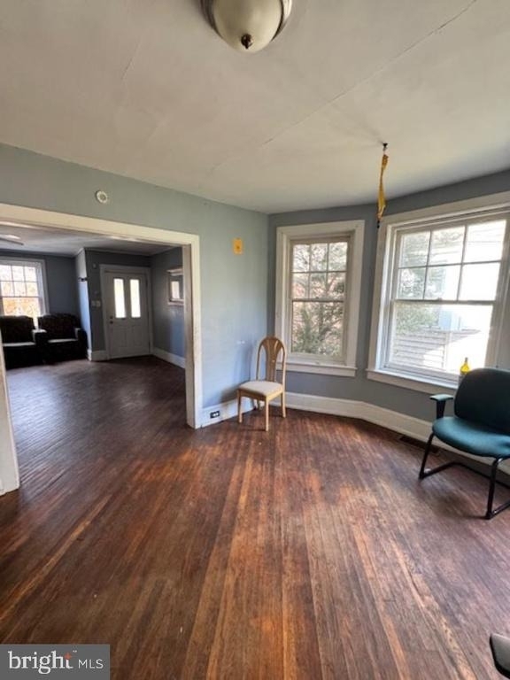 1136 Stirling Street - Photo 6