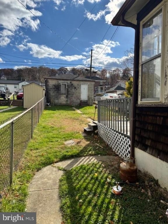 1136 Stirling Street - Photo 4