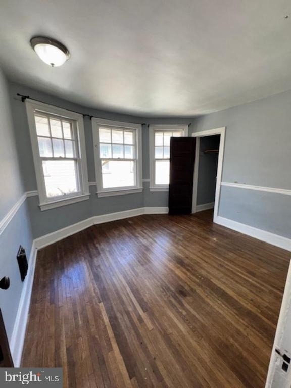 1136 Stirling Street - Photo 14