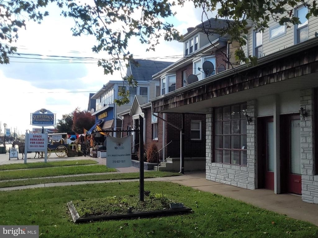 317 E Broad Street - Photo 9