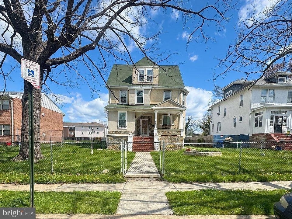 3914 Maine Avenue - Photo 0