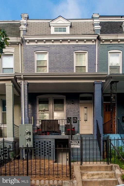 2022 4th Street Ne - Photo 0