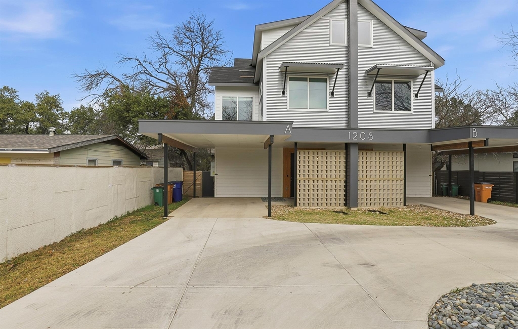 1208 W Oltorf St - Photo 0