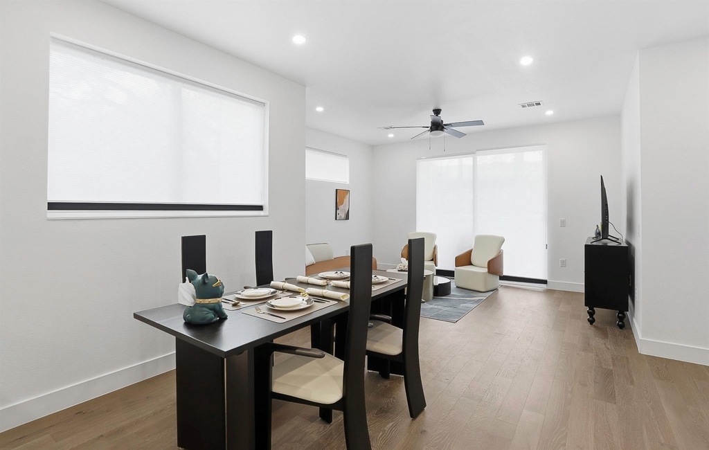 1208 W Oltorf St - Photo 7