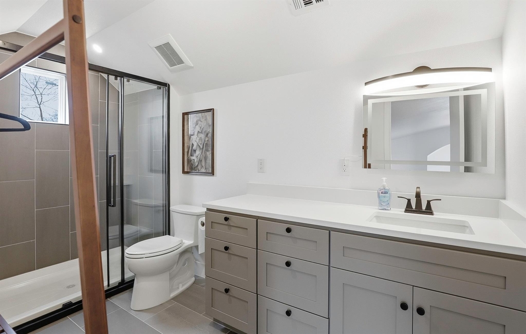 1208 W Oltorf St - Photo 19