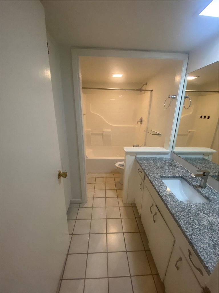 2208 Enfield Rd - Photo 6
