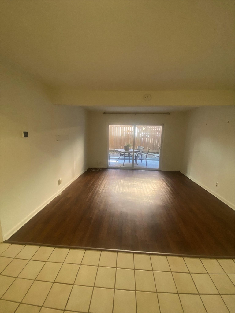 2208 Enfield Rd - Photo 2