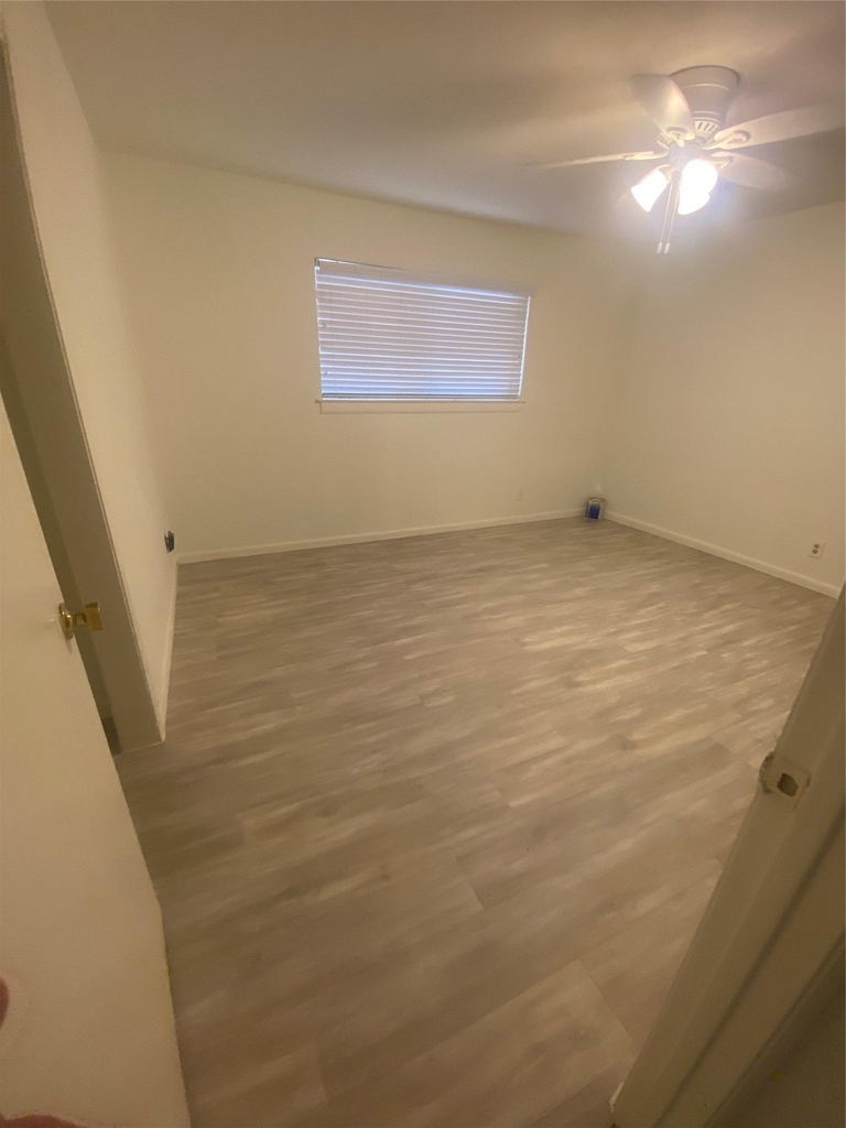 2208 Enfield Rd - Photo 4