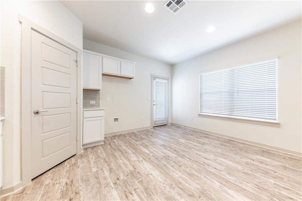 8304 Mimi Ln - Photo 11