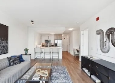 350 N Canal Street - Photo 1