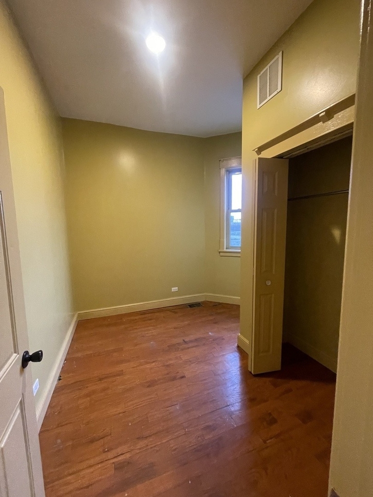 3341 W Walnut Street - Photo 5
