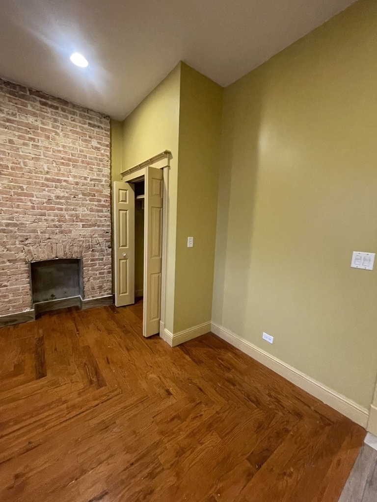 3341 W Walnut Street - Photo 7