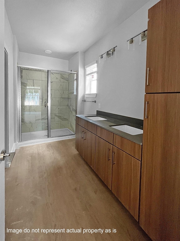 2400-415 Montgomery Park - Photo 5