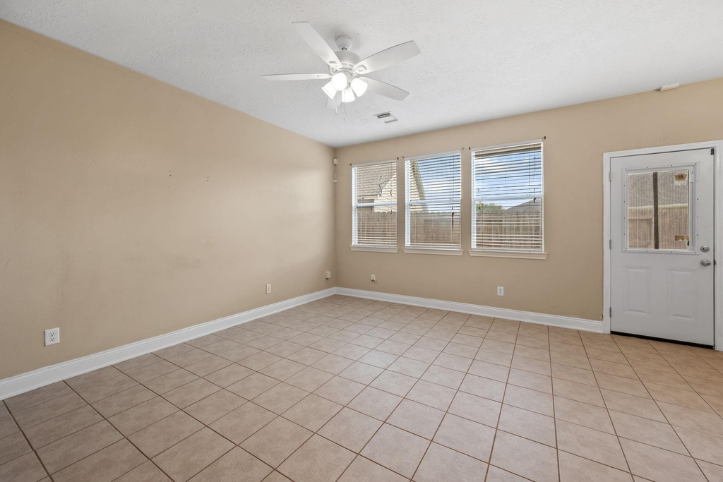8714 Thistlemoor Lane - Photo 6