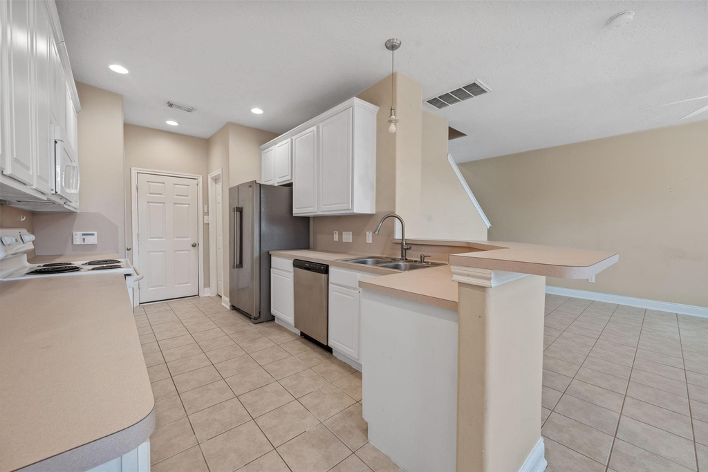 8714 Thistlemoor Lane - Photo 8