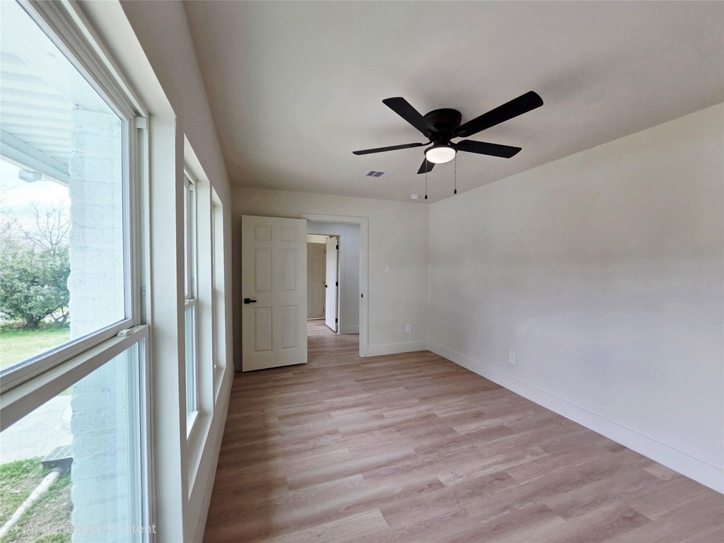 4607 Englewood Street - Photo 22