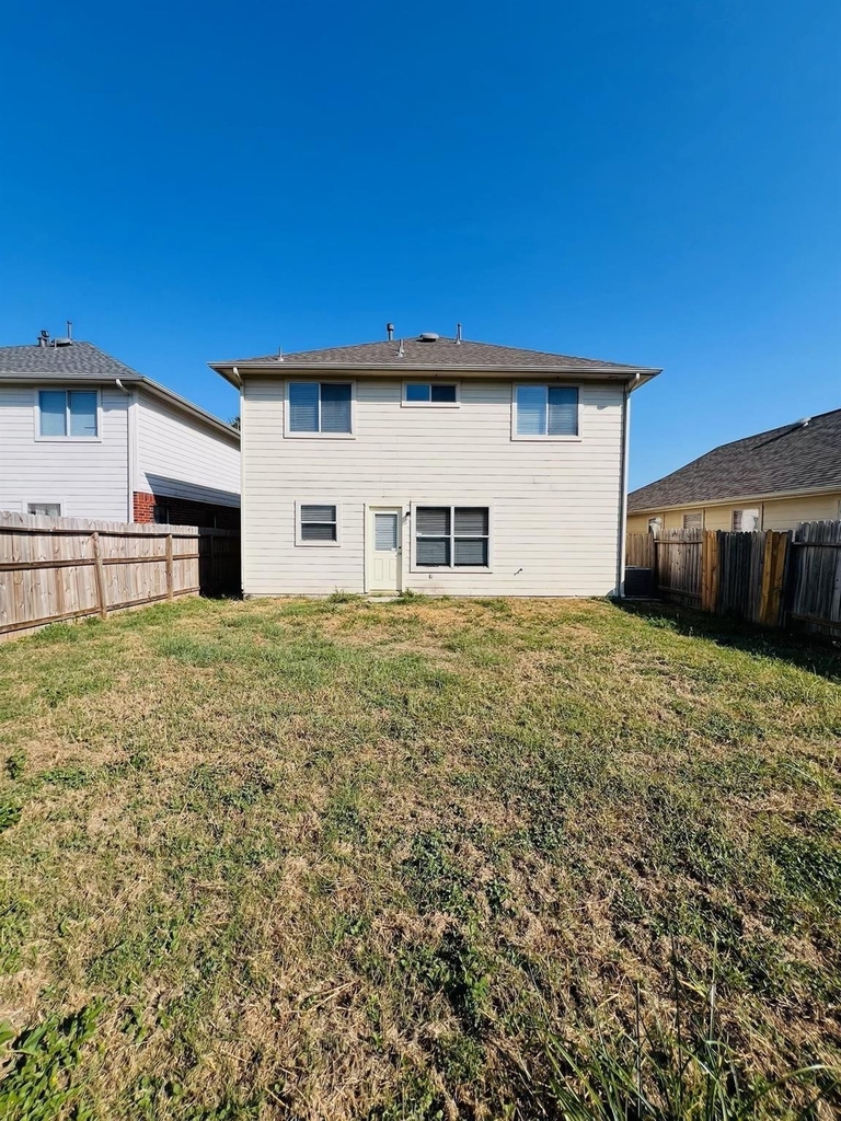 1522 Glasholm Drive - Photo 13