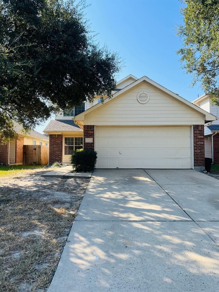 1522 Glasholm Drive - Photo 0