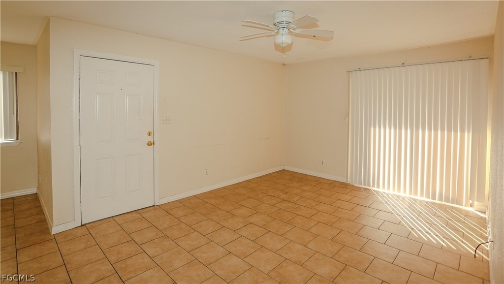 2835 Winkler Avenue - Photo 3