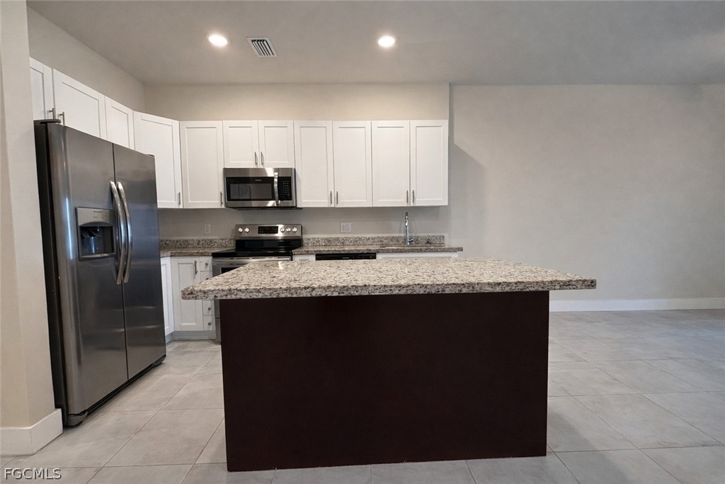 3313 Sw 8th Place - Photo 4
