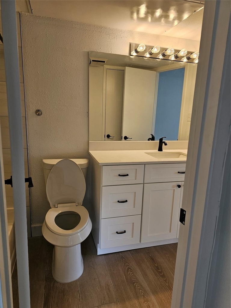 2626 Holly Hall Street - Photo 17